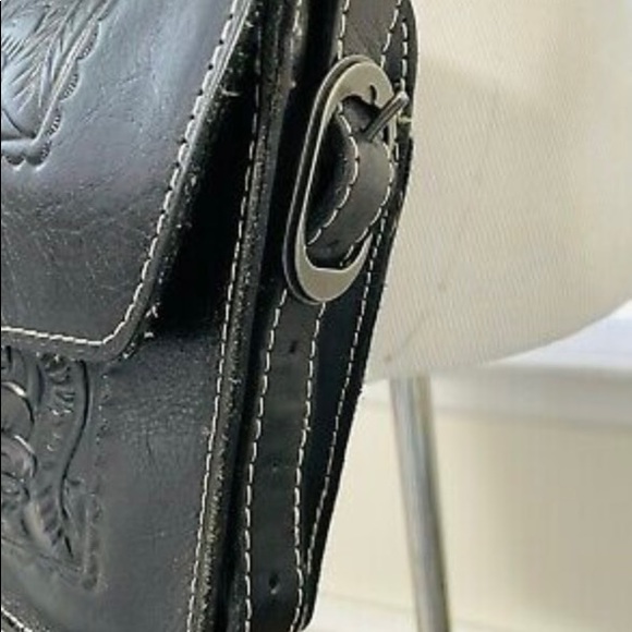Patricia Nash Marciano Flap Crossbody Bag - Picture 6 of 6